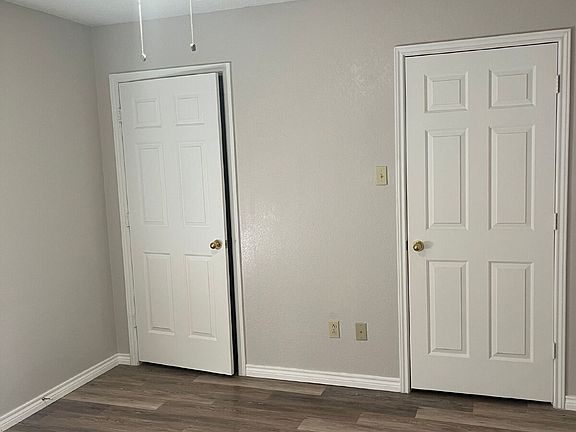 5th image of 8202 Raleigh Ave APT B