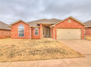 2609 SE 97th St, Moore, OK 73160