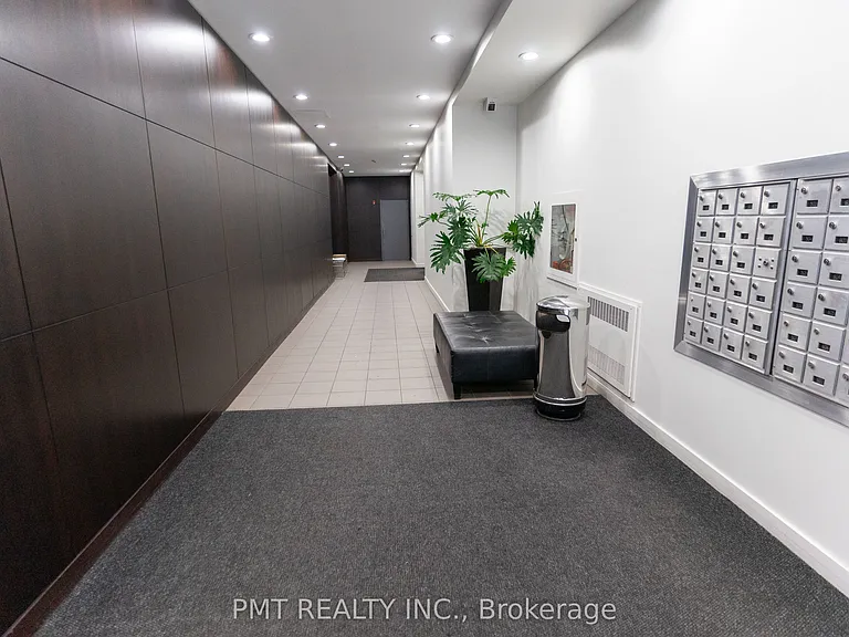 36 Charlotte St #401 — Photo 15