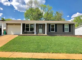 57 Smoke Tree Dr, Fenton, MO