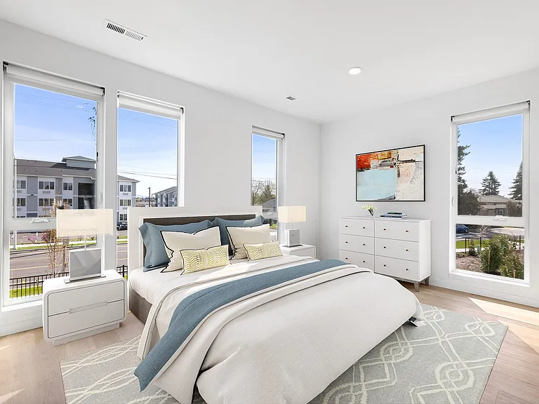 Ellis Apartments — Photo 14