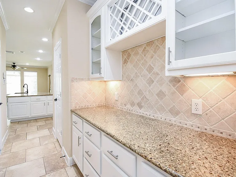 7606 Westmoreland Dr — Photo 22