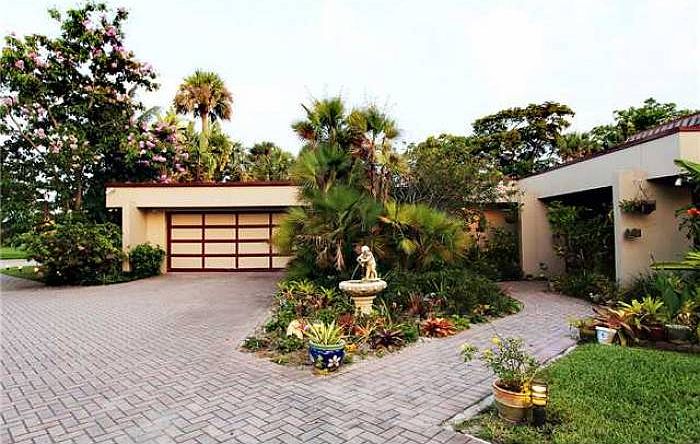 1st image of 4809 Woodlands Blvd