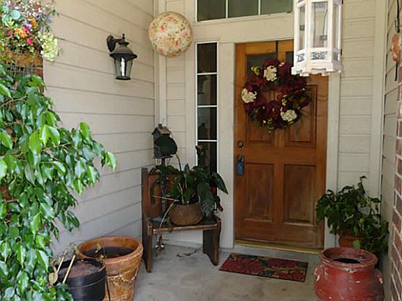 4th image of 7327 Roundrock Park Ln