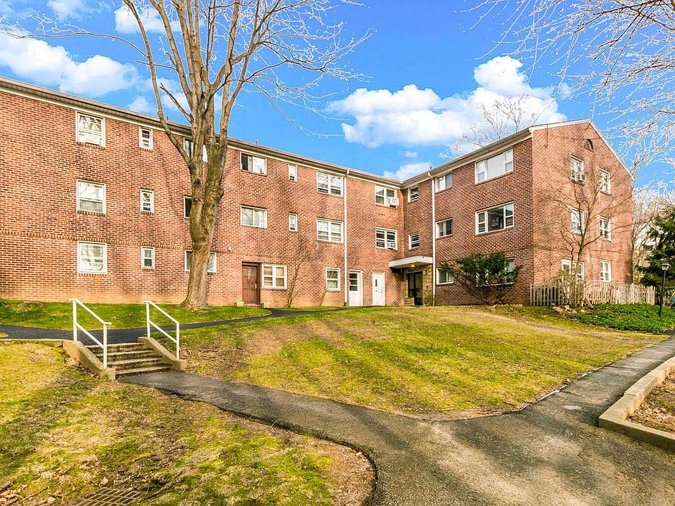 1st image of 35 S Broadway APT F5