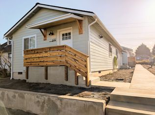 632 E 11th St, Pt Angeles, WA 98362