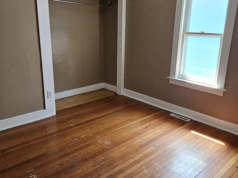 1523 N Mason St — Photo 5