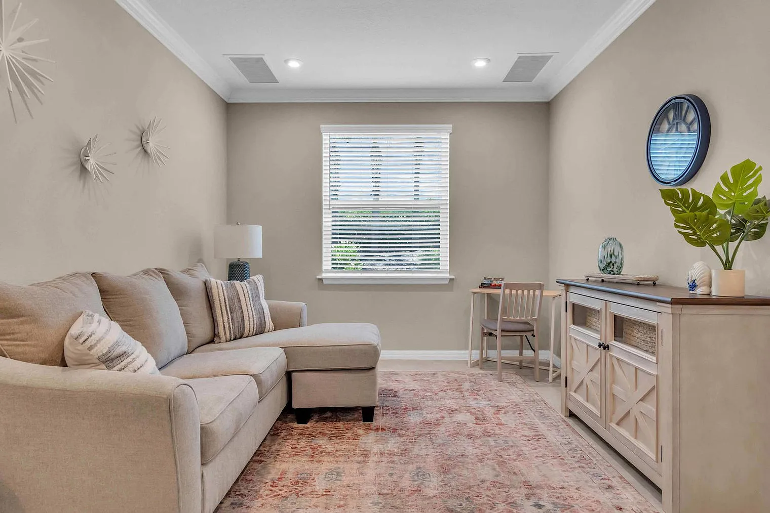 2 bed, 2.0 bath, 1097 sqft, $3,687 — Photo 3