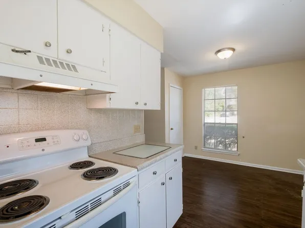 2551 San Pedro Ave #209, San Antonio, TX 78212