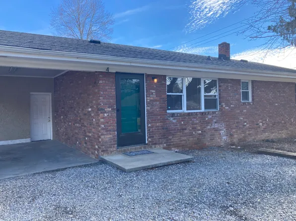 4 Moody Ave, Candler, NC 28715