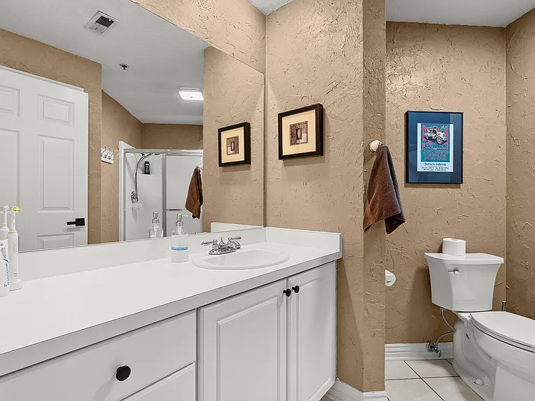 106 Oxford Dr #8 — Photo 22