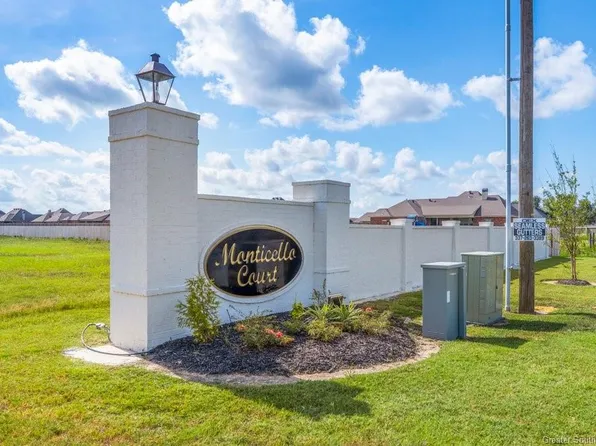 1138 Mary Diane McCall Dr, Lake Charles, LA 70605