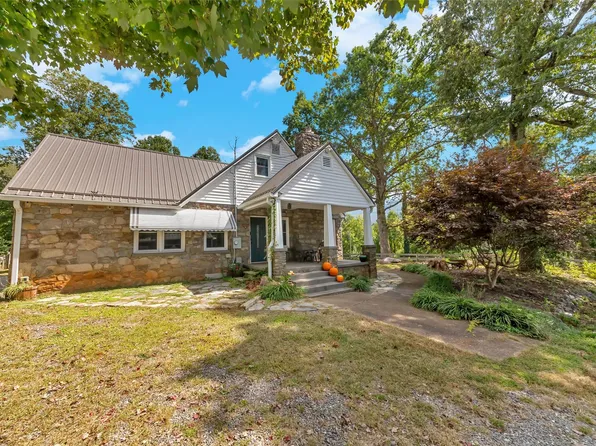 21 Patton Cemetery Rd, Swannanoa, NC 28778