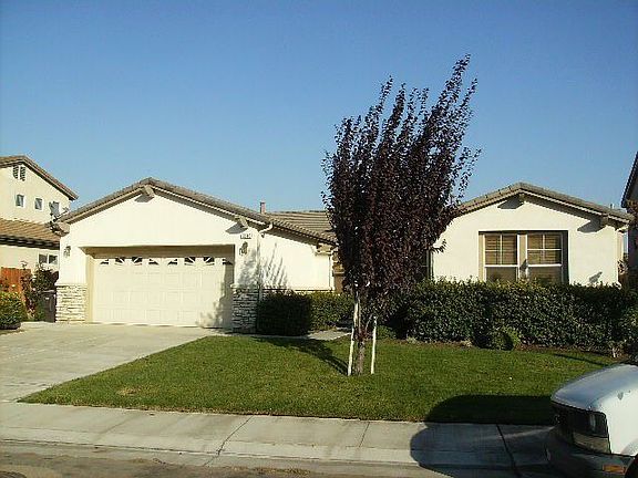 3rd image of 13540 Dolomite St