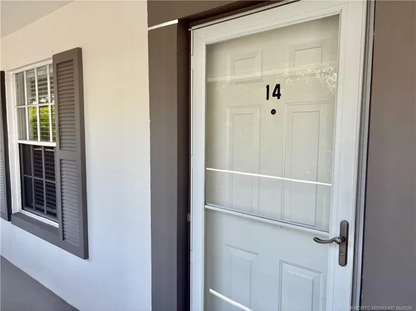 802 SE Central Pkwy APT 14, Stuart, FL 34994