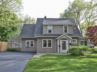 11 Winchester Rd, Rochester, NY 14617