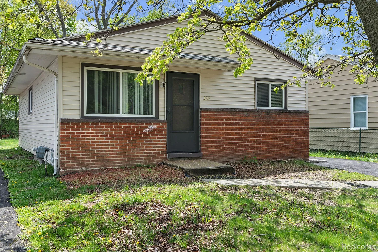 289 Nebraska Ave photo 1