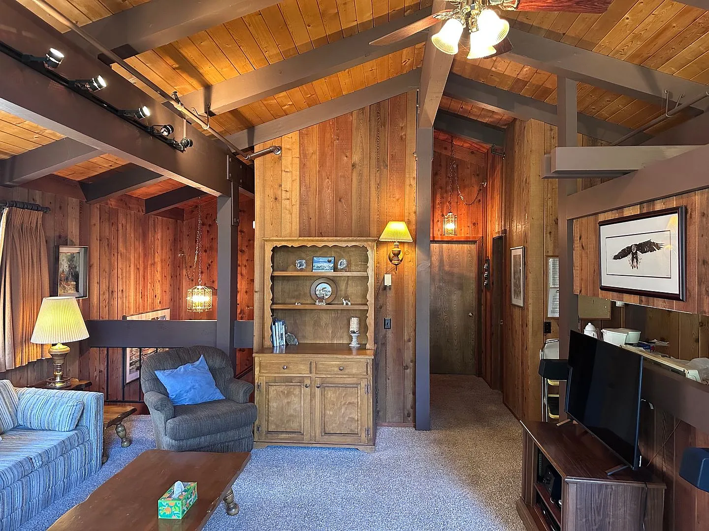 Spacious Furnished 3BD + Den / 3BA Mountain Condo | Pet Friendly | Villa de los Pinos — Photo 3