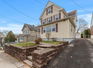 44 Grove Ave FLOOR 2, Maywood, NJ 07607