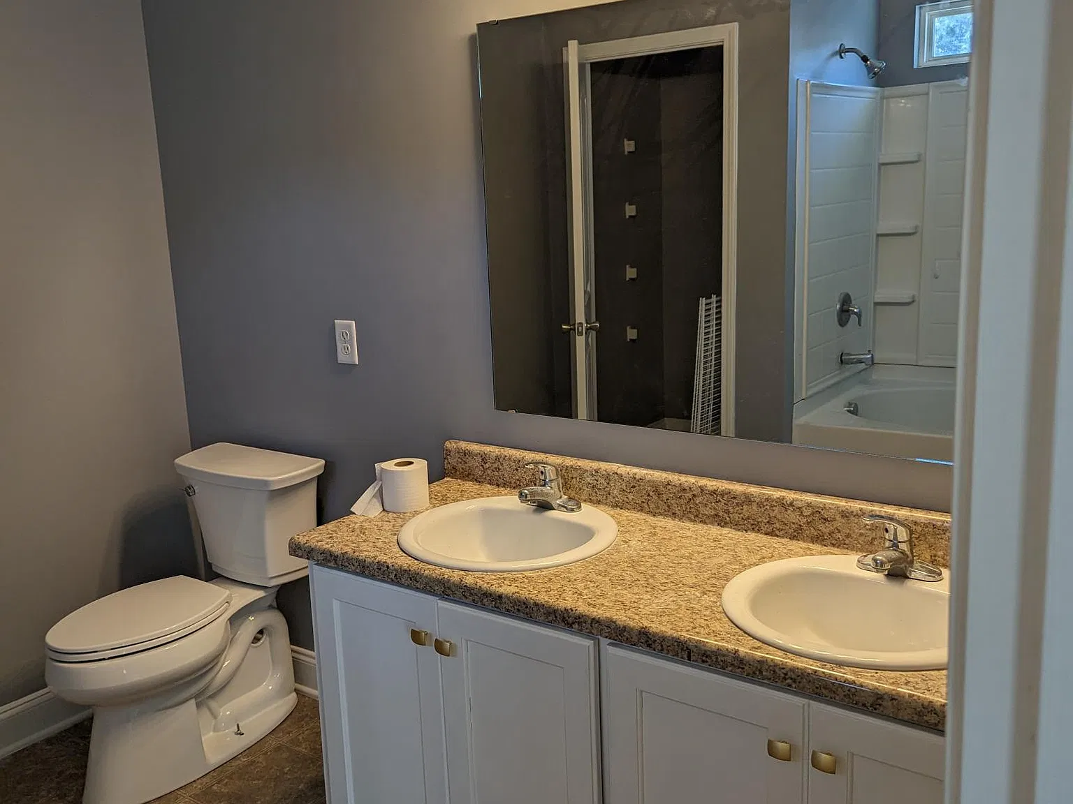 3 bed, 1800 sqft, $2,195 — Photo 4