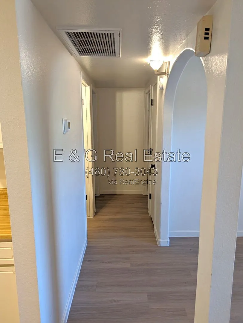 2 bed, 1.0 bath, 775 sqft, $1,250 — Photo 4