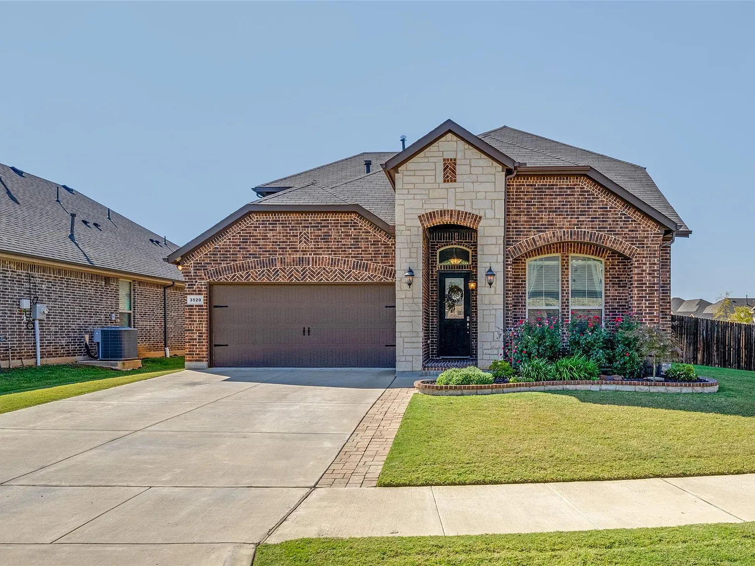 4 bed, 2775 sqft, $2,990 — Photo 4