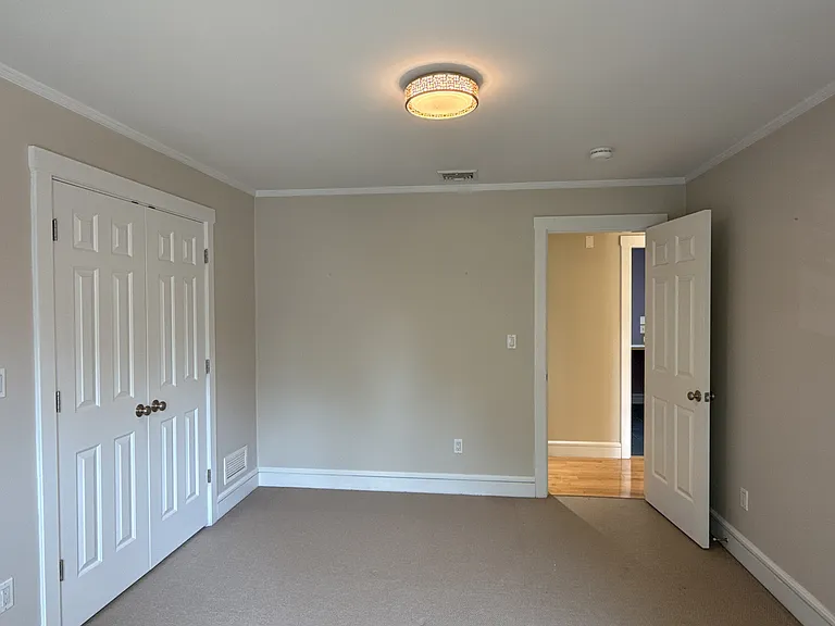 9 Sunny Knoll Ter — Photo 19