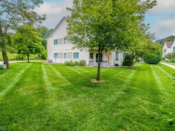 91 Falcon Ridge Way #91, Hamburg Boro, NJ 07419