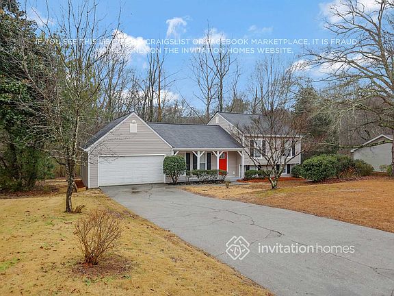 3rd image of 1439 Summit Chase Dr