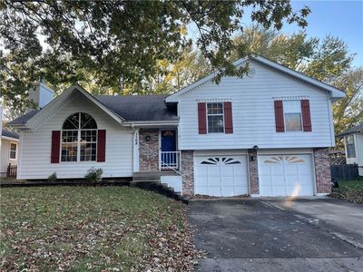 1108 SW Trail Ridge Dr, Blue Springs, MO, 64015