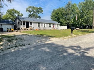 605 Dill St, Paris, IL 61944