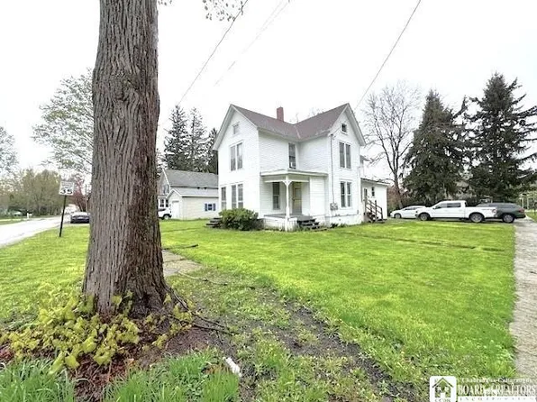 32 Fay St, Brocton, NY 14716