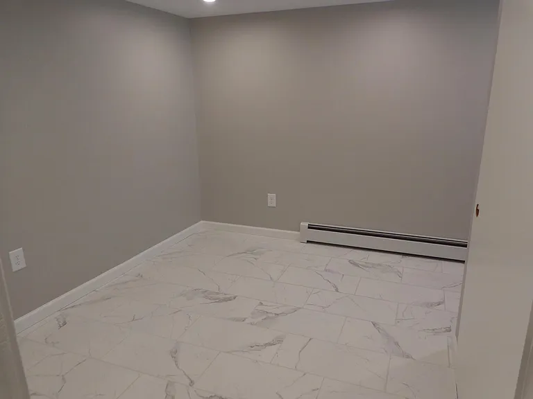 133 Green Ln #1 — Photo 4