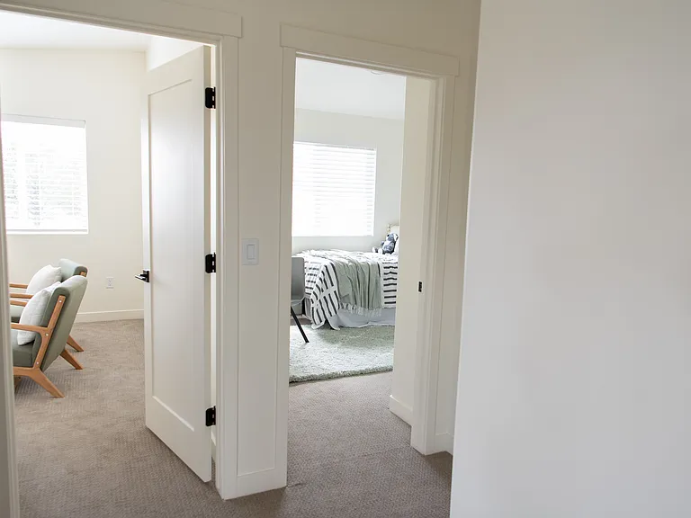 1802 W Drake Ln — Photo 19
