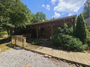 319 Kinningham Branch Rd, Walker, KY 40997