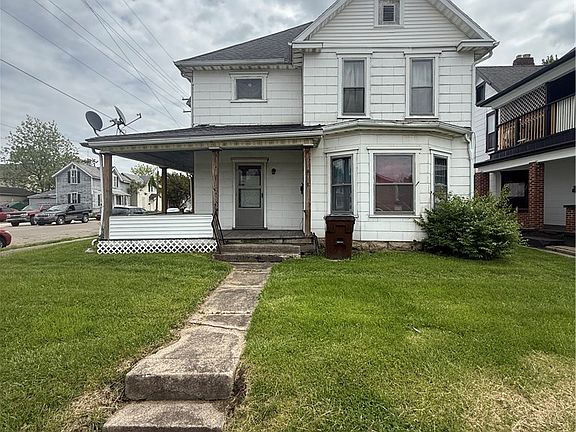 3rd image of 979 Lagonda Ave
