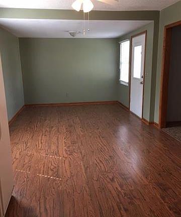 5th image of 816 Meadowood Dr