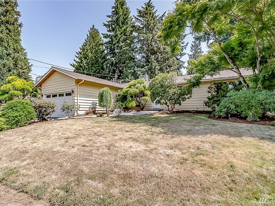 1st image of 19303 52nd Ave W