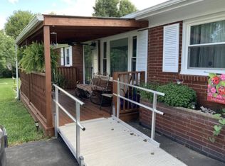 127 Maple Ln, Science Hill, KY 42553