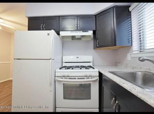 110 Tysens Ln #2, Staten Island, NY 10306