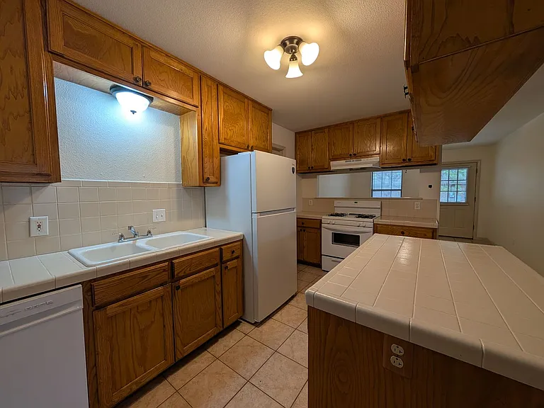 1134 Misty Acres Dr — Photo 13