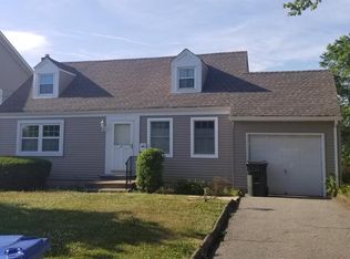 31 Pine Tree Dr, Colonia, NJ 07067