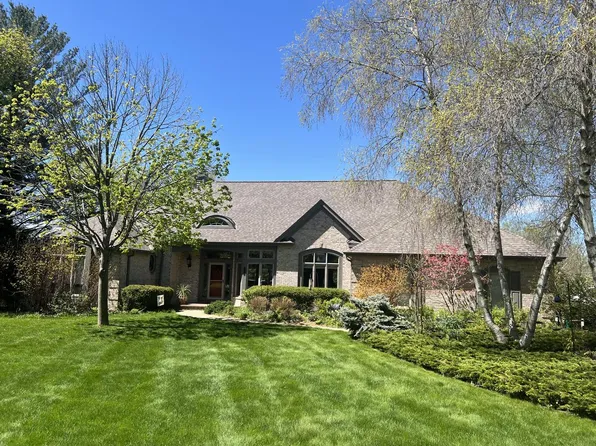 1455 Cedarton PARKWAY, Grafton, WI 53024