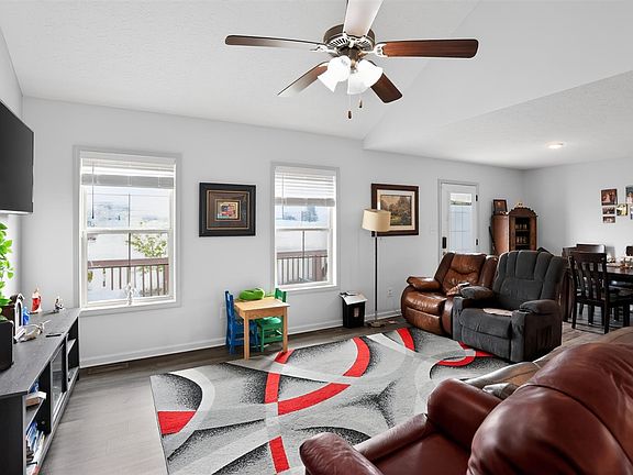 5th image of 110 Saint George Way