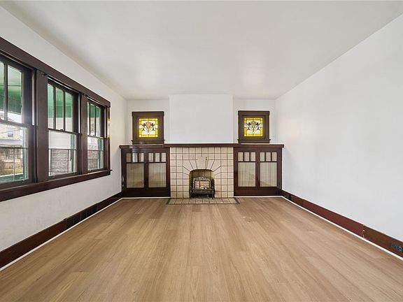 2nd image of 2817 Jenny Lind St