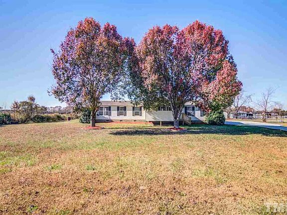 3rd image of 124 Salina Ln