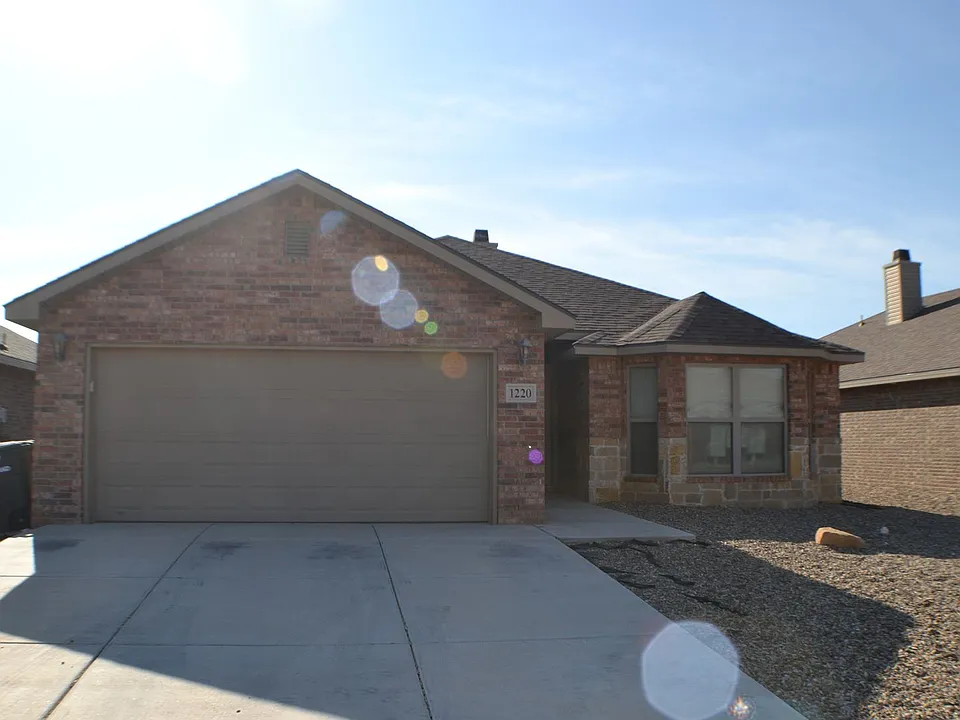 1220 Randolph Ln