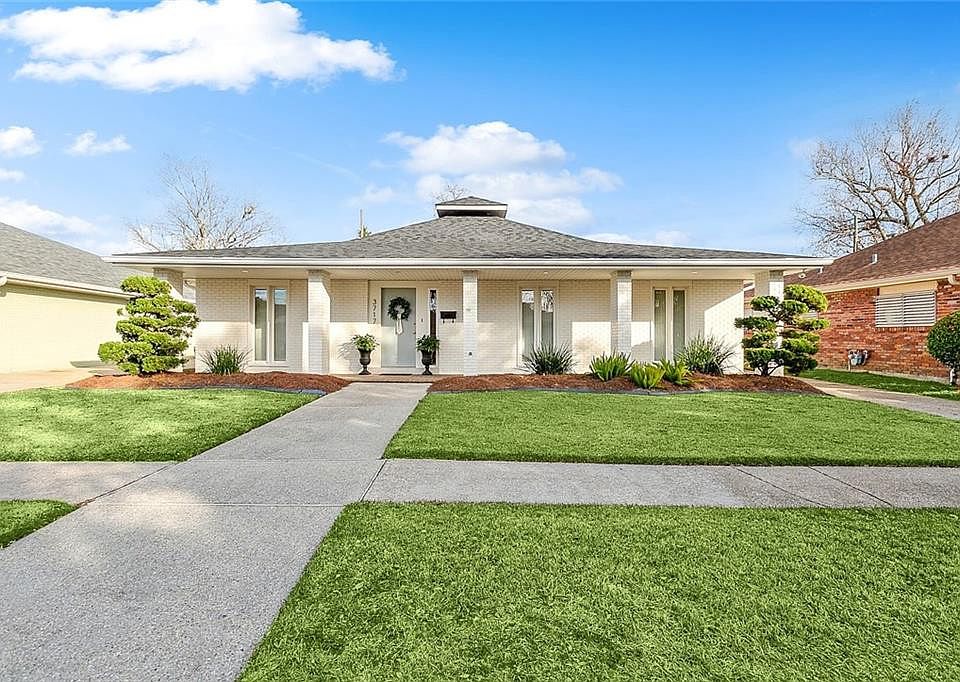 1st image of 3717 Ridgeway Dr