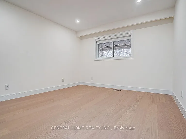 23 Bakerdale Rd — Photo 12
