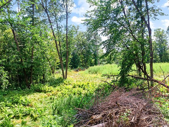 3rd image of 1850 Klondike Dr NE